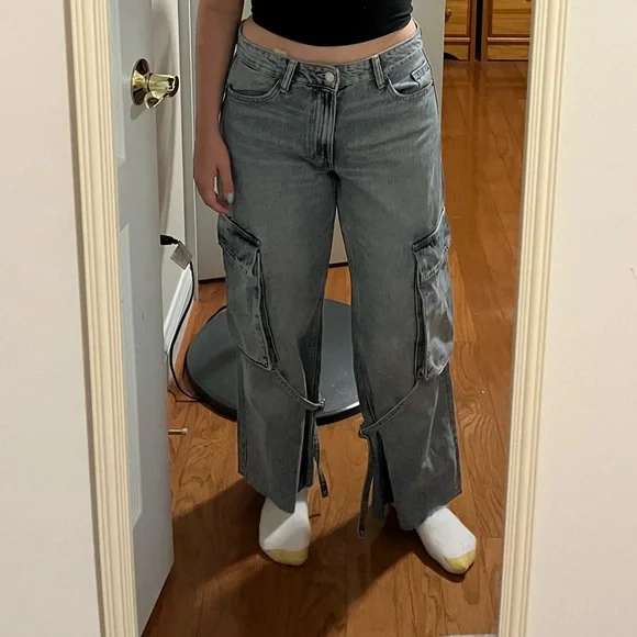 Zara Petite Cargo Jeans with Raw Hem - Picture 2 of 5
